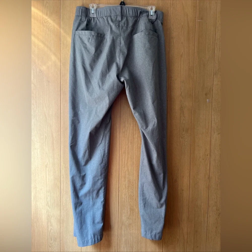 Under Armour Pants Men’s 34x32 Gray Loose Golf Performance Stretch Straight Leg